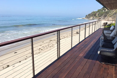 Minimalist balcony photo in Los Angeles