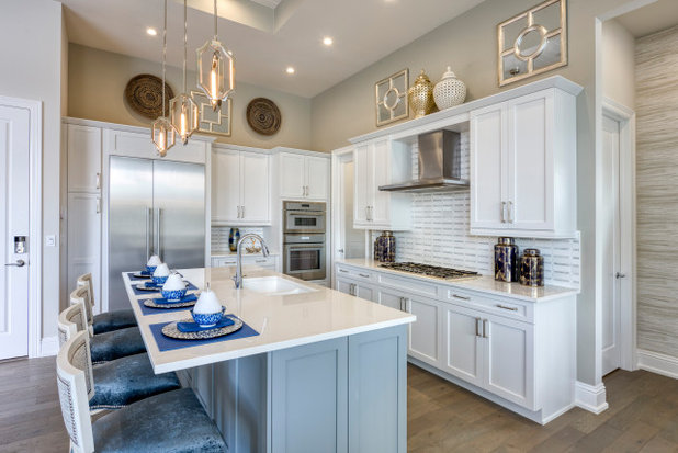 Beach Style Kitchen by Divco Custom Homes