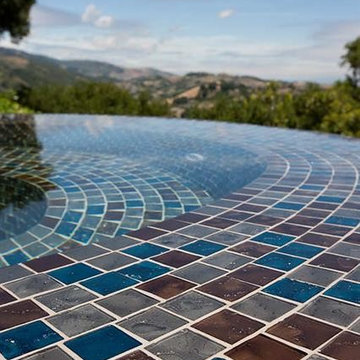 Glass Tile Mosaic Spa (negative, vanishing, infinity edge)