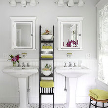 Bathroom (Main Floor)