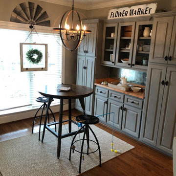 Before - Eat in Kitchen