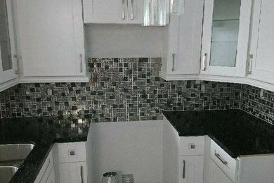Home design - modern home design idea in Toronto