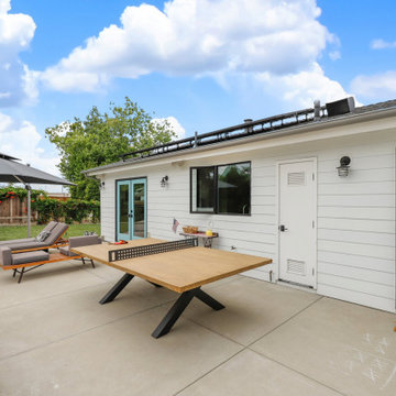 Carlsbad Modern Beach Cottage - Renovation + Addition