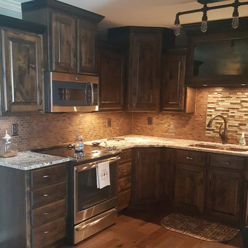 Eden Mosaic Tile Installations: Medium Brick Antique Copper Mosaic Tile