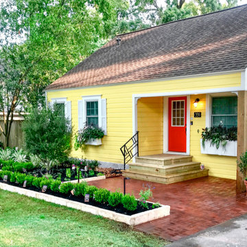 Home Sweet Home in Garden Oaks