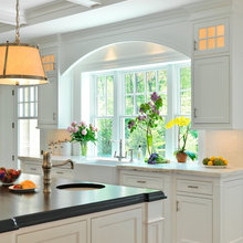Staging With Decor
