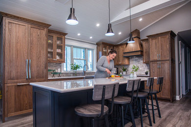 Kitchen - transitional kitchen idea in Milwaukee