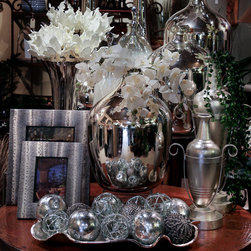 Decorative Accessories - Home Decor