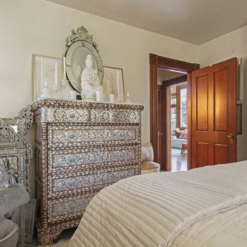 Victorian Carriage House