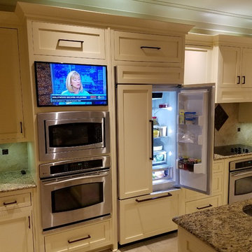Hoover, AL. Cabinet Refacing/Refinishing/Modifications/New Drawers/etc.