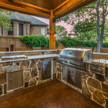 Outdoor Kitchen