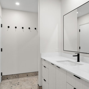 Sunset Ridge Basement Bathroom