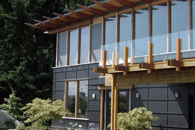 Minimalist exterior home photo in Seattle