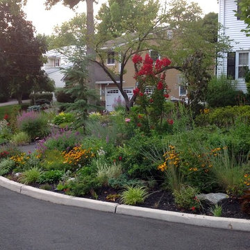 Eclectic Garden in Englewood Cliffs