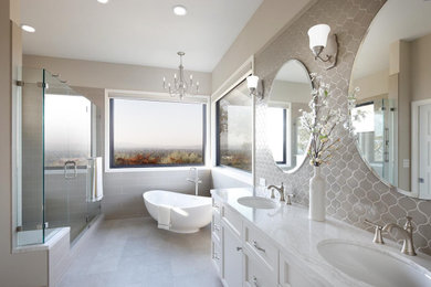 Transitional bathroom photo in San Francisco
