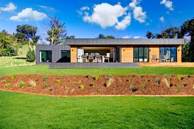Design ideas for a contemporary garden in Melbourne.