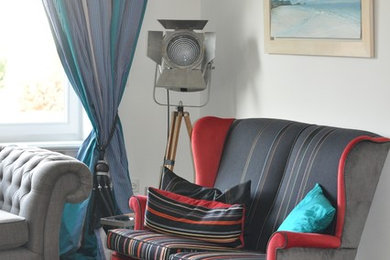 Family room - transitional family room idea in Hamburg