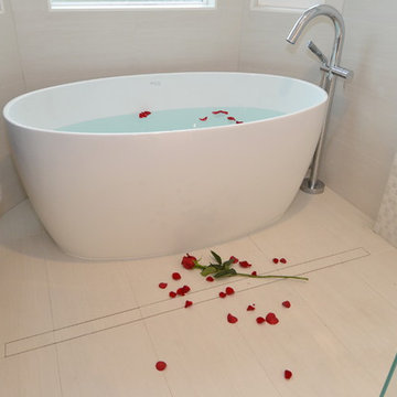 Sexy Little Bathroom