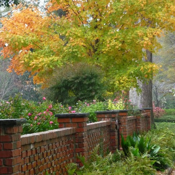 Intown Family Courtyard Garden - Greenville, SC