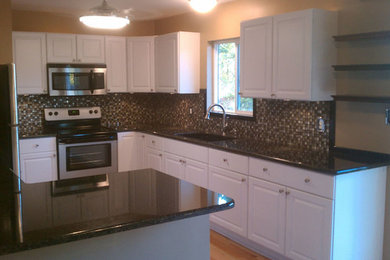 Elegant kitchen photo in Kansas City