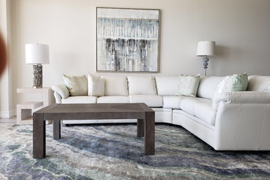Minimalist family room photo in Orlando