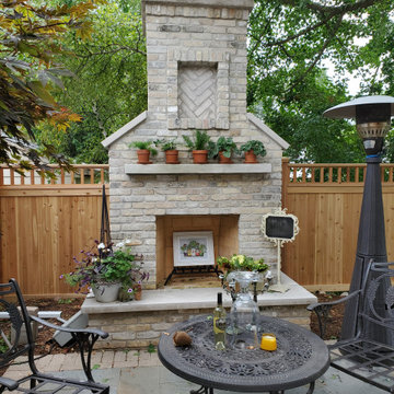 Outdoor Fire Pits and Fireplaces