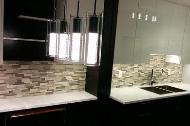 Inspiration for a contemporary kitchen remodel in Los Angeles