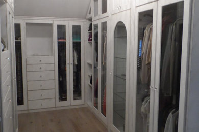 Closet - closet idea in New York