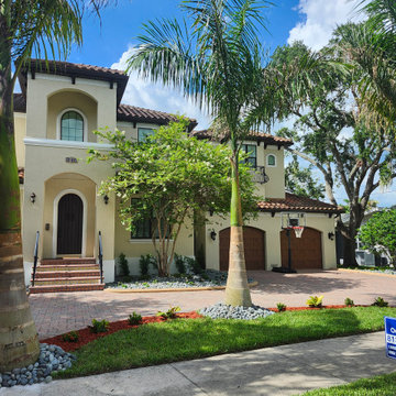 Tampa Landscaping - New Rock, Flower Beds, Palm Trees, SOD and Mulch