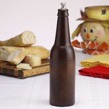 Chef Specialties Company Beer Bottle Pepper Mill