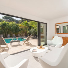 Great room doors / windows to the backyard