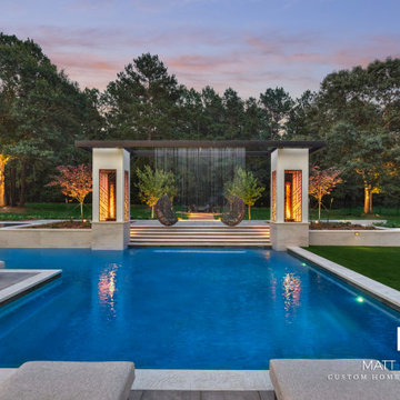 Striking Modern Masterpiece - Entertainer's Dream