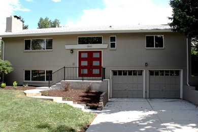 Inspiration for a modern home design remodel in Miami