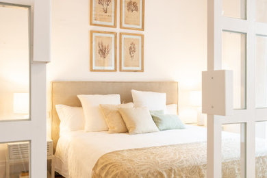 マドリードにあるトラディショナルスタイルのおしゃれな寝室のインテリア