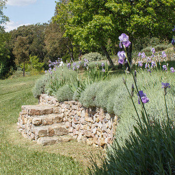 Bordura mista e muri in pietra