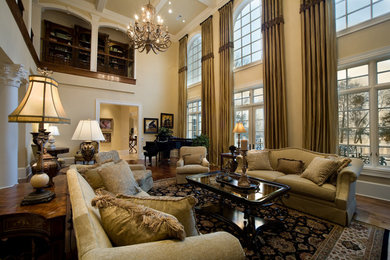 Inspiration for a timeless living room remodel in Nashville