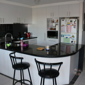 kitchen benchtop rounded corner