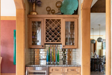 Kitchen - kitchen idea in Houston