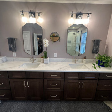 Chic and Homey Primary Bathroom