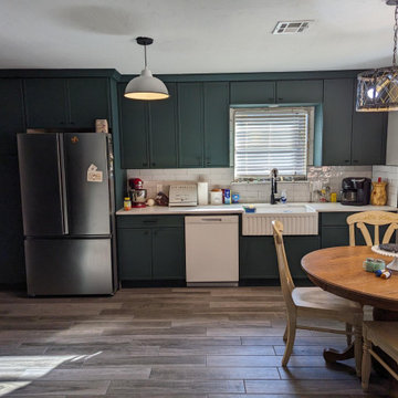 Contemporary Kitchen Remodel Done With New Cabinets