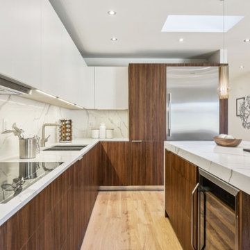 BauBox Exquisite Designs - Plank Walnut & Lo Glo White