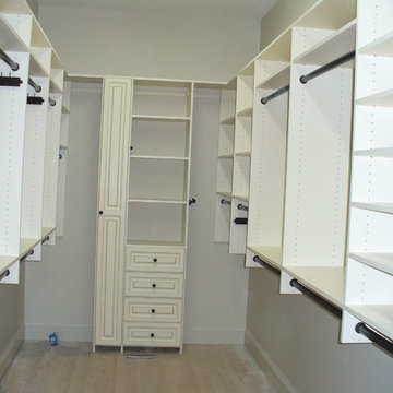 MASTER CLOSET