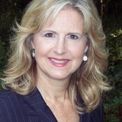 Julie McRae's photo