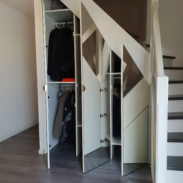 PLACARD SOUS ESCALIER