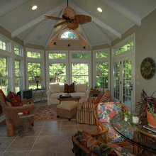 Screen room and deck