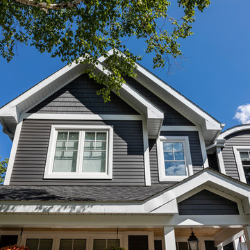Quaint Cottage with Clapboard Siding in Thunder Bay, Ontario, Canada