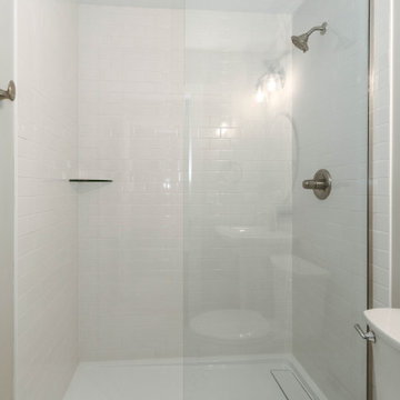Modified Parker IV with Full In-Law Suite and Kitchenette  |  Naperville, IL