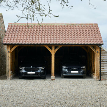 Linking Extension & Refurbishment of Outbuildings