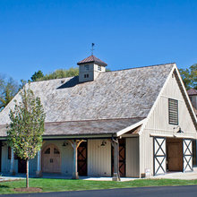 Ruff house: Barn