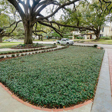 River Oaks 3 - Landscape Maintenance & Seasonal Color
